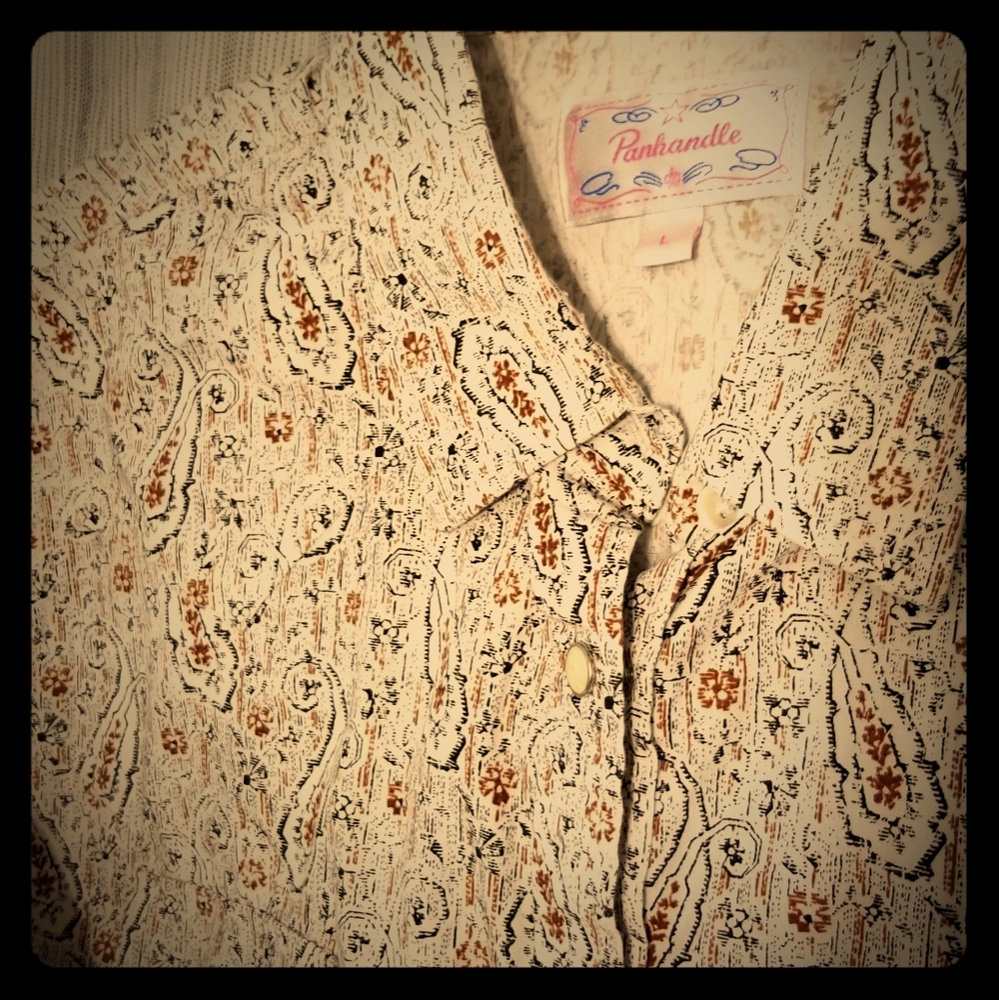 WIRED HEART longsleeve button down with pearl snap